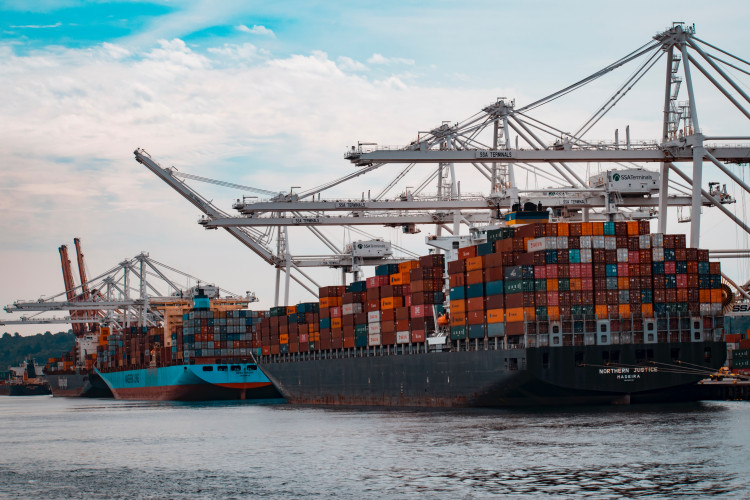 Kontraherende og udførende transportør ansvarlig for bortkomst af gods under søtransport